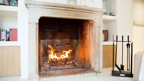 Pare-feu cheminée verre